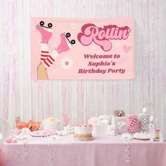ローラースケートで滑る誕生日パーティービニールバナー 横断幕 (パーティー)