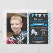 ローラースケートで滑る誕生日招待状誕生会 招待状 (正面)