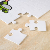 ローラースケートとヘルメット付きスケーターとしてのフラミンゴ ジグソーパズル (側面)