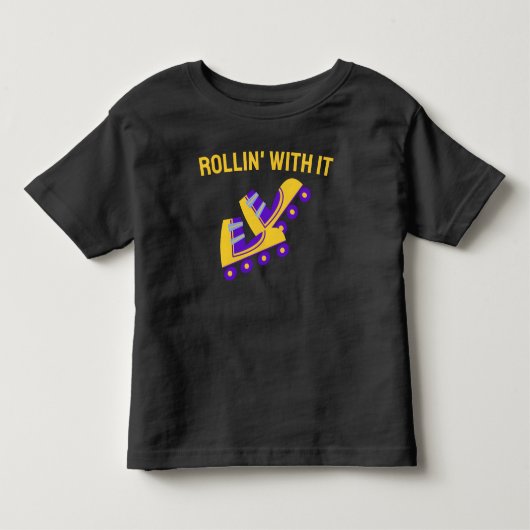 ローラースケートの赤ちゃん 男の子 スケーター トドラーTシャツ (正面)