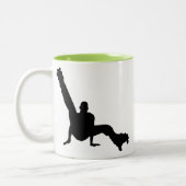 ローラースケートの踊り ツートーンマグカップ (左)