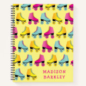 ローラースケートキッズカワイトレトロスケートで滑る ノートブック (正面)