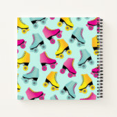 ローラースケートキッズカワイトレトロスケートで滑る ノートブック (裏面)