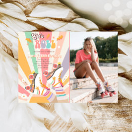 ローラースケートスケートで滑るレトロGroovy誕生日パーティーI 招待状