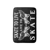 ローラーダービーのスケートで滑るために住むスケート生きている バスマット (正面縦)