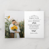 ローレルリースモノグラムタイポグラフィQRコード結婚ズ 箔グリーティングカード (内側レイダウン)