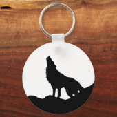 ローンウルフが丘に立つ キーホルダー (正面)