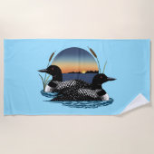 ローンズカップルのサンセットブルー ビーチタオル (正面)