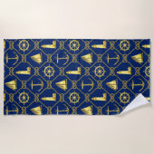 ロー航海のプネイビーブルーと金ゴールドロープ ビーチタオル (正面)