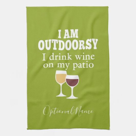 ワイおもしろいン引用文 – 私は私のパティオでワインを飲む キッチンタオル (縦)