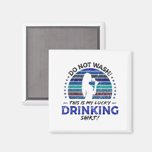 ワイおもしろいン飲む女性ワイナリー引用文、レトロかわいい マグネット (正面/裏面)