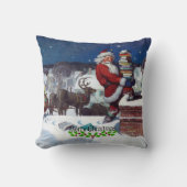 ワイエスによる書籍のアームロードを提供するサンタ クッション (正面)