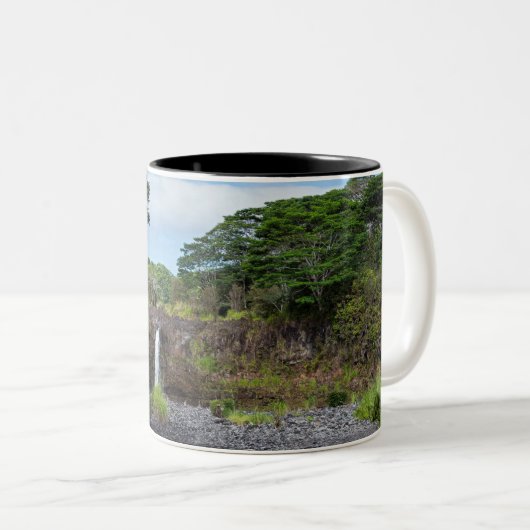 ワイエール滝インワイルクリバー州パーク ツートーンマグカップ (正面右)