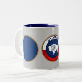 ワイオミング州シール ツートーンマグカップ (正面左)