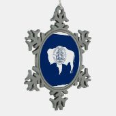 ワイオミング州旗を持つスノーフレークオーナメント スノーフレークピューターオーナメント (左)