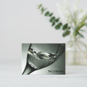 ワイカッコいいングラスの名刺に入った液体の写真 名刺 (スタンド正面)