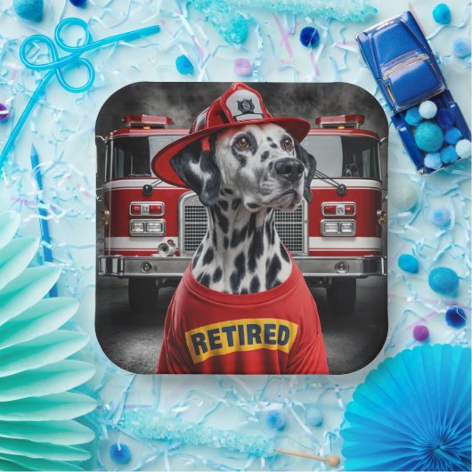 ワイシャツを着た消防士のダリ退職したメーション ペーパープレート (パーティー)