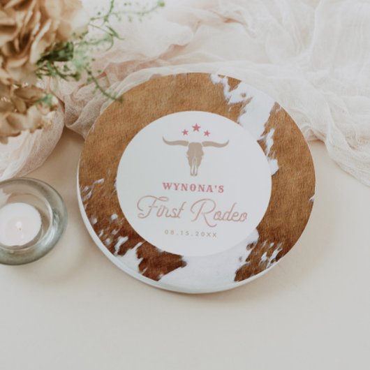 ワイノナピンク女性のカーボーイファーストロデオバースデーパーティー ペーパープレート