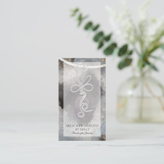 ワイヤラップジュエリーデザイナーネックレス 名刺 (スタンド正面)