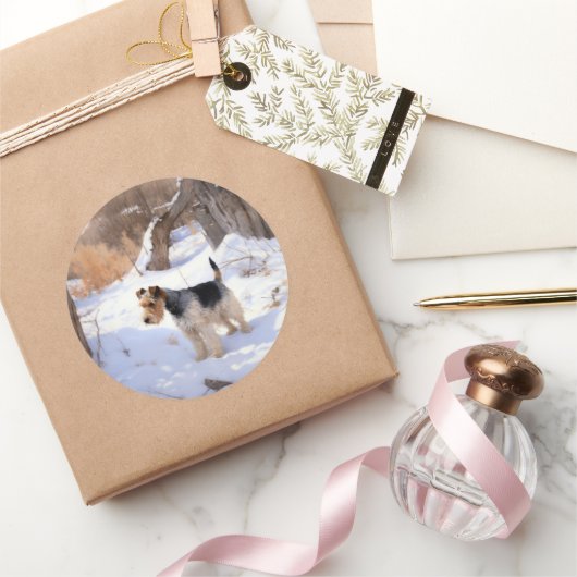 ワイヤーキツネテリアそれを雪のクリスマスに許可 ラウンドシール (ギフト)