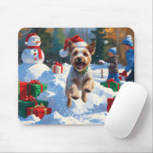 ワイヤーキツネテリア走ーのクリスマス帽子と雪 マウスパッド (マウス)
