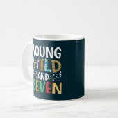 ワイルドでおもしろい7歳の誕生日ボーイ&ガール コーヒーマグカップ (正面左)
