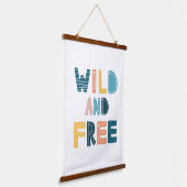 ワイルドでフリー 吊り下げ型タペストリー (傾斜あり)