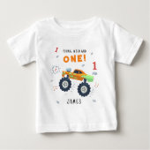 ワイルドでヤンチャで1歳の誕生日子供用モンスターカー ベビーTシャツ (正面)