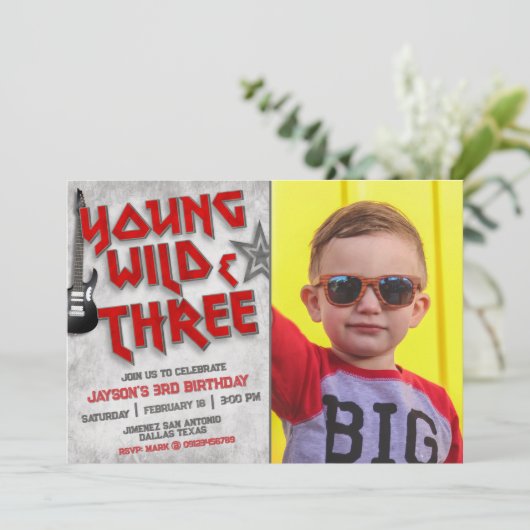 ワイルドでロックな3歳の誕生日写真招待状 招待状 (スタンド正面)