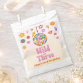 ワイルドと3つのレトロディスコボール3rd誕生日パーティー フェイバーバッグ (クリップ留めされた状態)