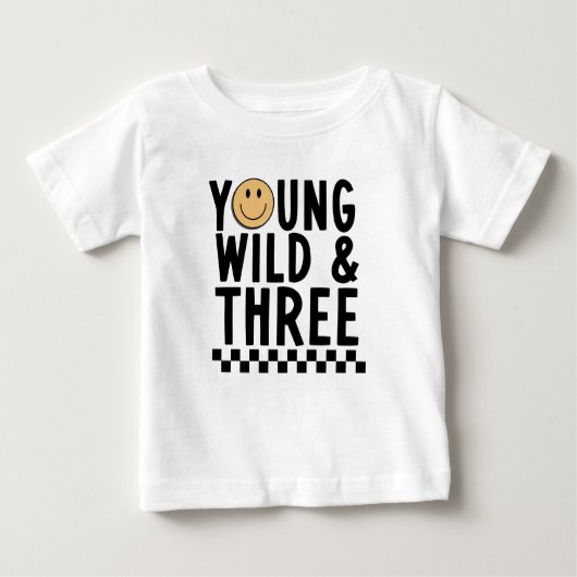 ワイルドと3歳の誕生日のシャツ ベビーTシャツ (正面)