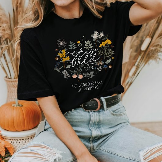ワイルドなボタニカル Tシャツ
