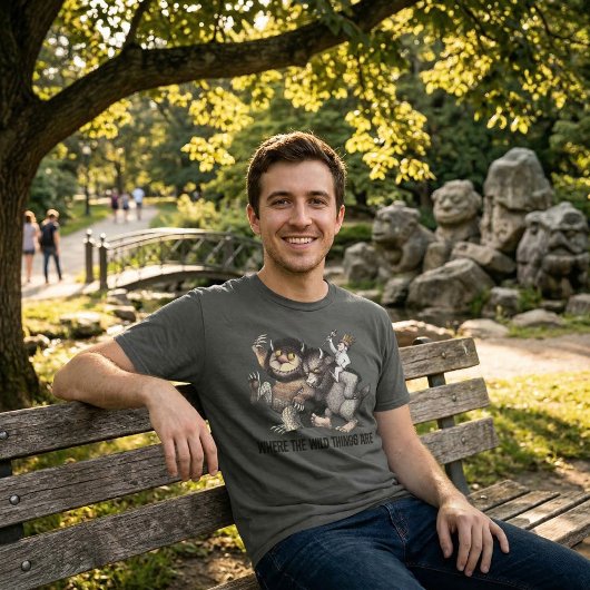 ワイルドなモノがキャラクター Tシャツ