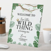 ワイルドなモノたちが一歳の誕生日を迎える 台座サイン (インサイチュ)