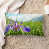 ワイルドアイリスとアラスカの風景 ランバークッション (ブランケット)