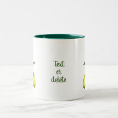 ワイルドイエローレディースリッパパーソナライズされた花 ツートーンマグカップ (中央)