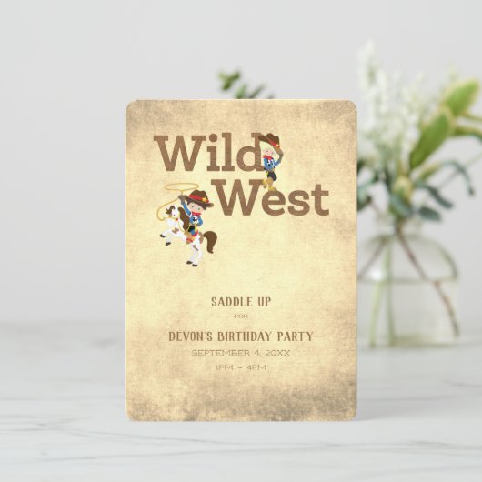 ワイルドウエストカウボーイカスタム女性のカーボーイチャイルド誕生日 招待状 (スタンド正面)