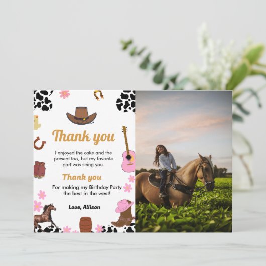 ワイルドウエスト女性のカーボーイ誕生日パーティーサンキューカード 招待状 (スタンド正面)