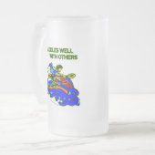 ワイルドウォーターは他とよく漕ぎます フロストグラスビールジョッキ (正面左)