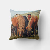 ワイルドウマズリヴノ自然シーン クッション (裏面)