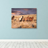 ワイルドウマランニングーズ キャンバスプリント (インサイチュ (ウッドフロア))