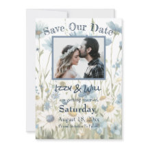 ワイルドデイジーと色褪せたデニムの素朴なウェディングフォト