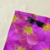 ワイルドバラシームレスパターン ビーチタオル (インサイチュ)