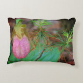 ワイルドピンクレディスリッパーオーキッドとエバーグリーン アクセントクッション (裏面)