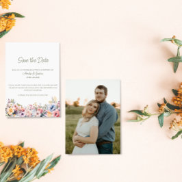ワイルドフラワーのコテージの写真Save the Date Card セーブザデート