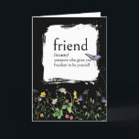 ワイルドフラワーを持つFRIENDの辞書定義 カード<br><div class="desc">白はっきりした辞書の定義FRIEND on black with wildflowerとパープル縁どクの蝶の友人の誕生日。背景色は変更できる。</div>