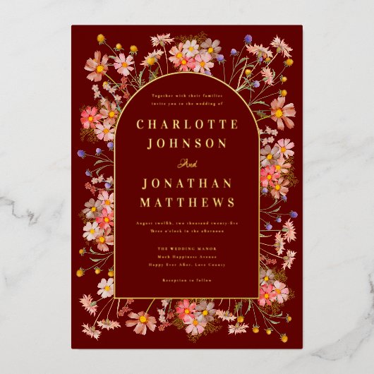ワイルドフラワーアーチ秋の結婚式ブルゴーニュ金ゴールド 箔招待状 (正面)