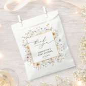 ワイルドフラワーエレガントの赤ちゃんシャワーありがとう フェイバーバッグ (クリップ留めされた状態)