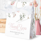 ワイルドフラワーエレガントをテーマにした赤ちゃんシャワーの特典 フェイバーボックス