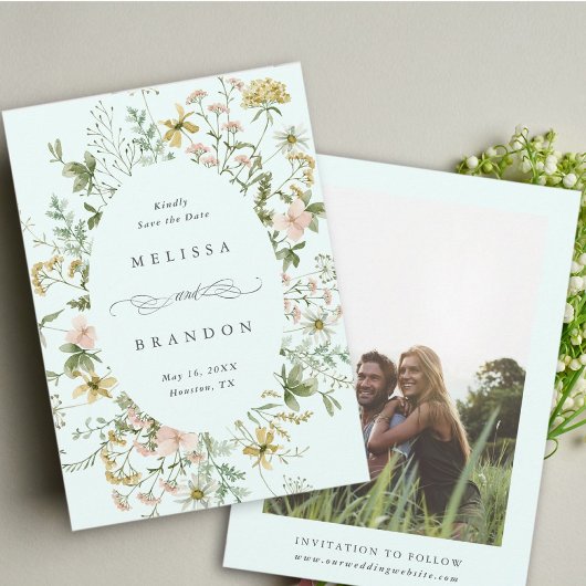 ワイルドフラワーオーバル結婚フレームのフォトミント セーブザデート